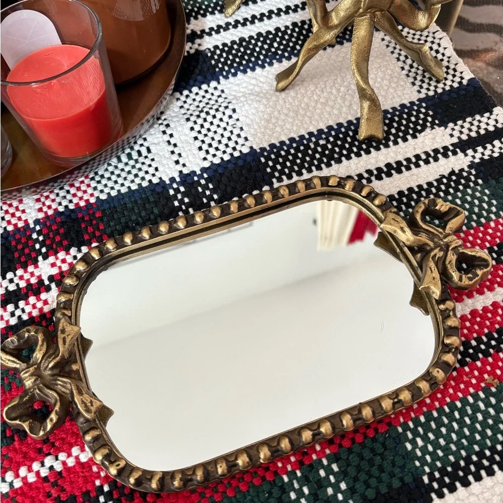 🎀🆕Mirrored And Gold Metal Bow Vanity Tray🎀